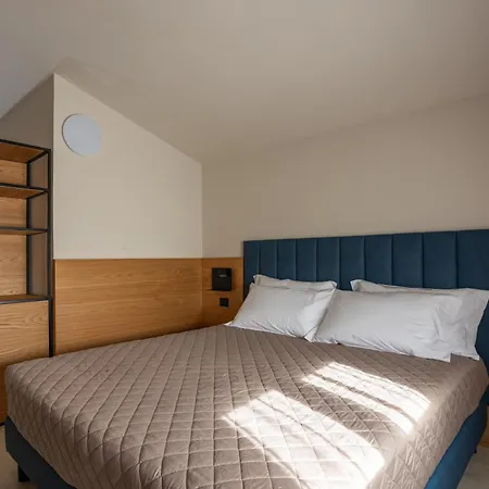 Alojamento de Acomodação e Pequeno-almoço Villachiara 3*